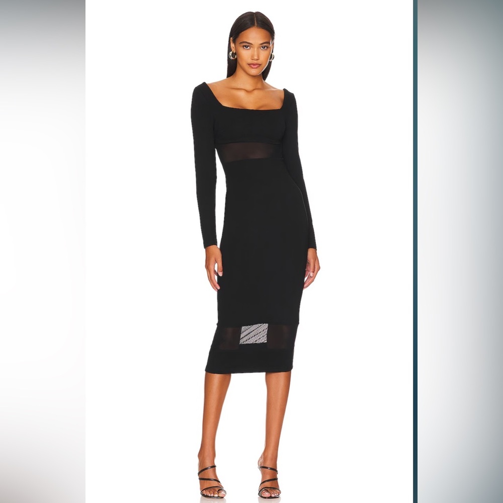 Jamie Midi Dress in Black
REMI x REVOLVE